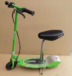 hulajnoga-elektryczna-razor-e225-pro-siodlo-100kg