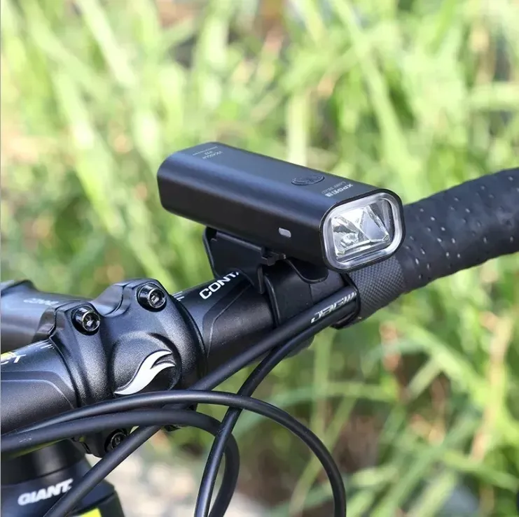 lampka-rowerowa-led-2000mah-400lm-usb-e095