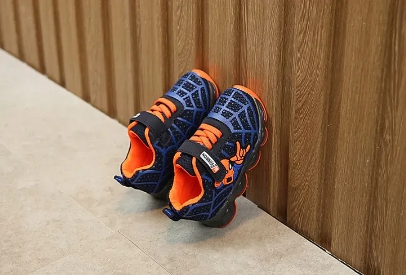 buty-spider-man-niebieskie-i051-stan-nowy