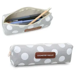 piornik-tuba-kostka-szkolna-saszetka-zamykana-na-suwak-c006