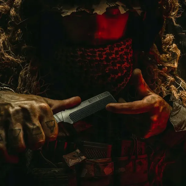 angry-beards-grzebien-do-brody-combat-comb-marka-angry-beards