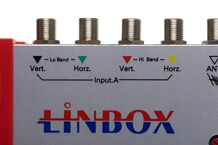 wzmaciacz-do-multiswitch-9-stan-nowy-liczba-wyjsc-9