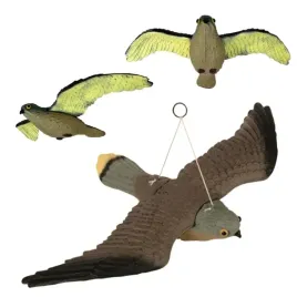 duzy-sokol-pustulka-w-locie-odstraszacz-gryzoni