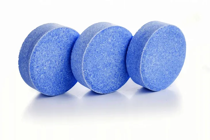 chlorox-multitabletki-200-g-blue-do-dezynfekcji-wody-11w1-ntce-3kg-forma-produktu-tabletki