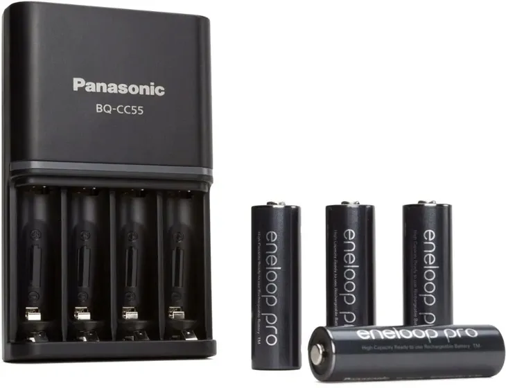 ladowarka-panasonic-bq-cc55-4x-r6-aa-eneloop-pro-kolor-czarny