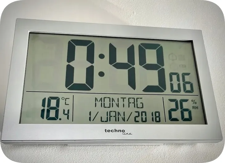 zegar-cyfrowy-scienny-technoline-ws8016-blade-home-zasilanie-baterie