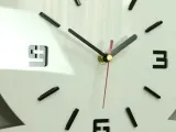 zegar-scienny-modernclock-filizanka-3d-biala-zasilanie-baterie