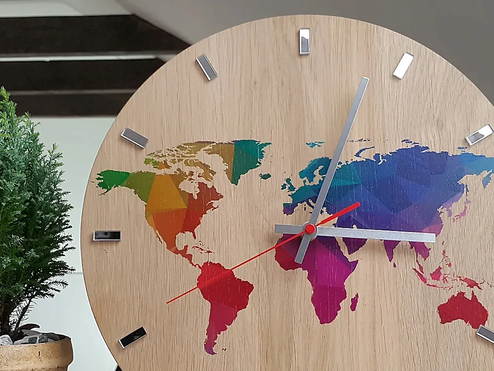 duzy-zegar-scienny-dab-world-mapa-swiata-cichy