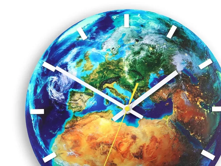 zegar-scienny-globe-mapa-swiata-ciekawy-design-typ-scienny