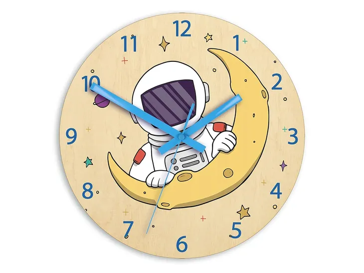 zegar-scienny-astronauta-dla-dziecka-cichy-zasilanie-baterie