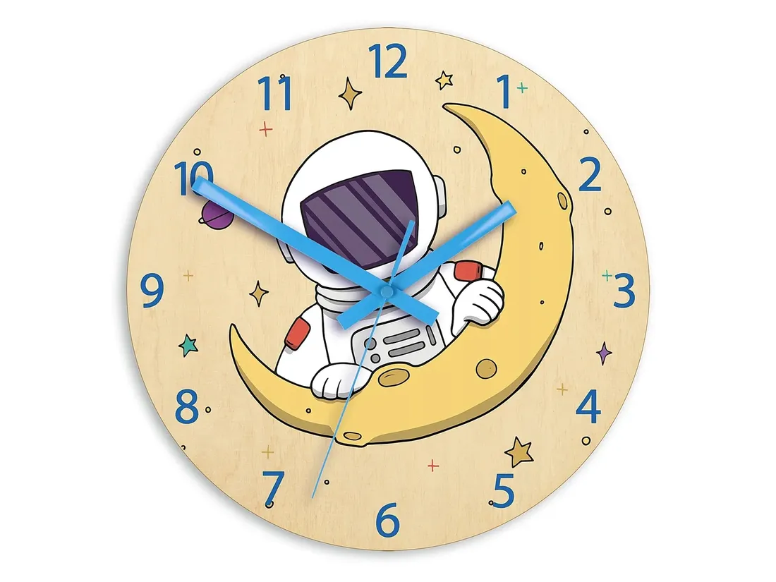 zegar-scienny-astronauta-dla-dziecka-cichy