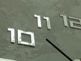 zegar-scienny-digi-23-kolory-cichy-mechanizm-zasilanie-baterie
