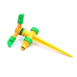 zraszacz-ogrodowy-wbijany-obrotowy-3-ramienny