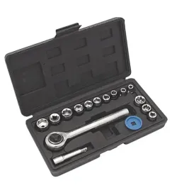 klucze-nasadowe-w-walizce-17cz-1-4-6-13mm-kn16