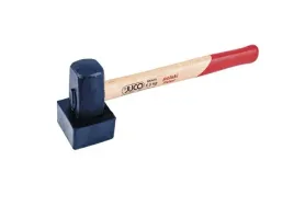 mlotek-kamieniarski-1500gr-z-oslona-gumowa-juco