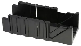 skrzynka-uciosowa-3-5-plastikowa-wielokatowa