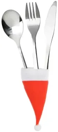 swiateczne-etui-na-sztucce-czapka-mikolaja-6-sztuk