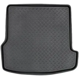 mata-bagaznika-wkladka-czarna-do-volkswagen-passat-b5-1996-2005-kombi