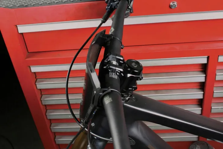 tablica-numerowa-odi-universal-czarna-stan-nowy