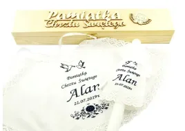 szatka-do-chrztu-swieca-i-pudelko-haft-glamour