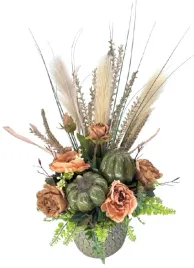 elegancka-jesienna-kompozycja-kwiatowa-w-glinianej-oslonce-dekoracja-na-s