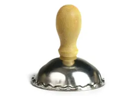 wykrawacz-do-pierogow-pieroznica-metalowy-drewniany-trzonek-7cm-1szt