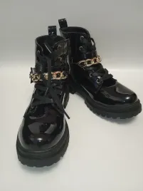 botki-lakierowane-bata