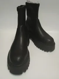 botki-evenandodd-z-zamkiem