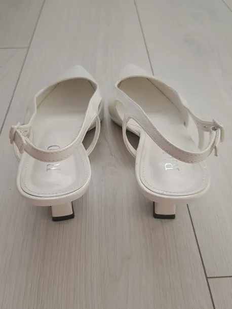 czolenka-biale-marka-raid