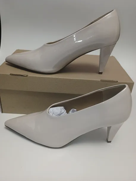 czolenka-next-r-41-kolor-szary