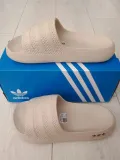 klapki-adidas-kolor-bezowy