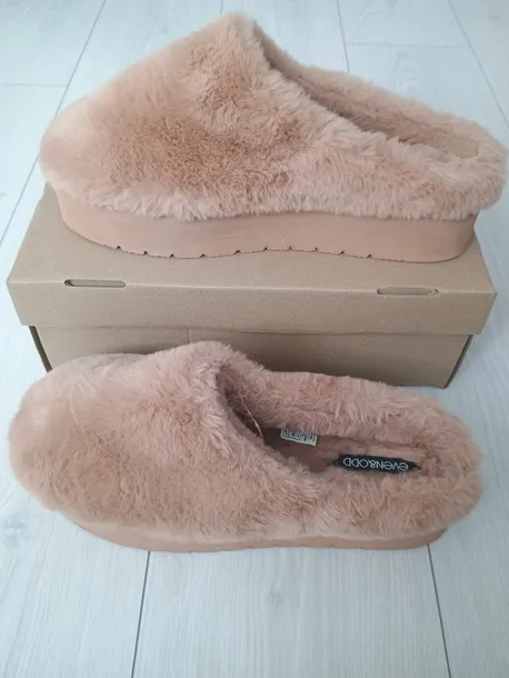 klapki-evenandodd-kolor-wielokolorowy