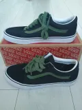 vans-czarno-zielone-wzor-dominujacy-inny-wzor-brak