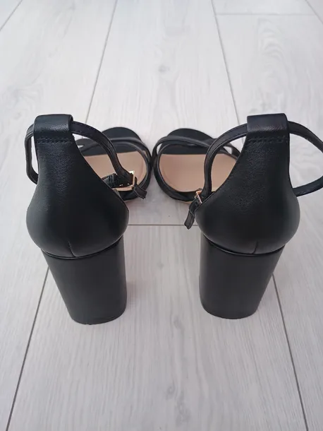 sandaly-aldo-rozmiar-41