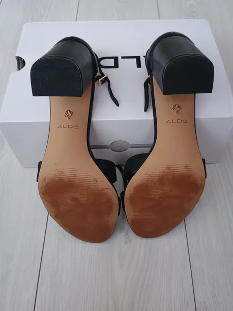 sandaly-aldo-wzor-dominujacy-inny-wzor-brak