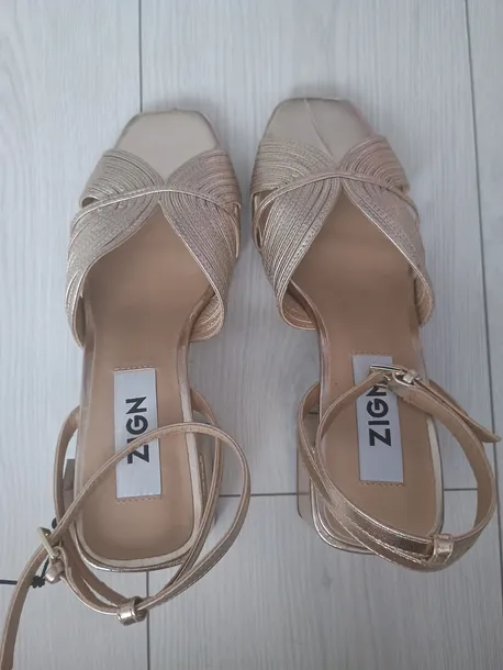 sandaly-zlote-zign-kolor-zloty