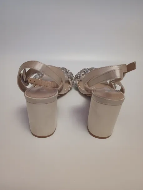 sandaly-raid-r-37-marka-raid