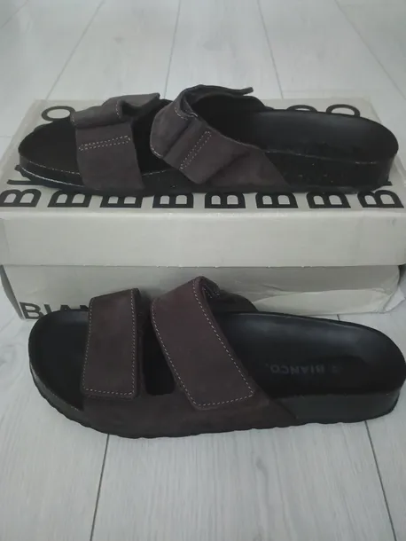 klapki-bianco-kolor-brazowy