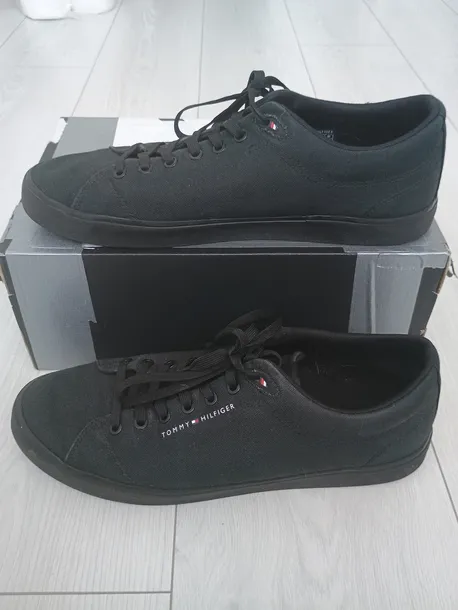 trampki-tommy-hilfiger-kolor-czarny