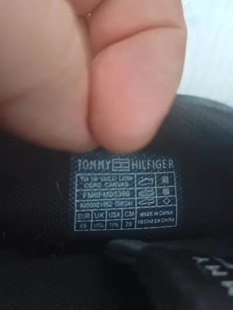 trampki-tommy-hilfiger-wysokosc-brak-informacji