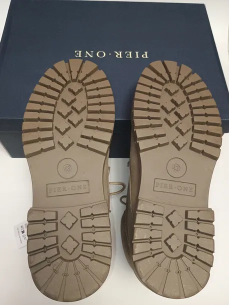 botki-sznurowane-pier-one-ocieplenie-brak-informacji