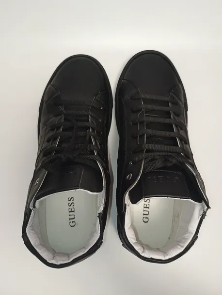 sneakersy-guess-czarne-rozmiar-42
