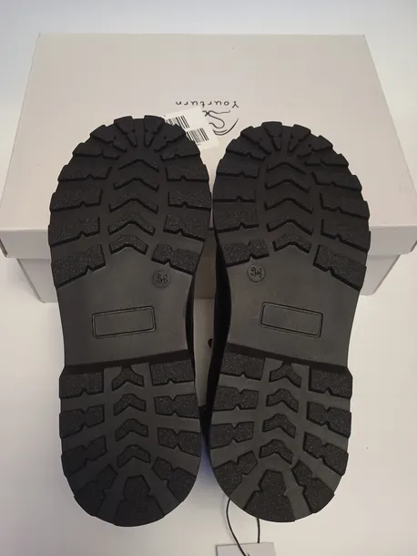 botki-czarne-yourturn-kolor-czarny-bezowy