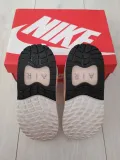 buty-dla-dzieci-nike-kolor-bezowy