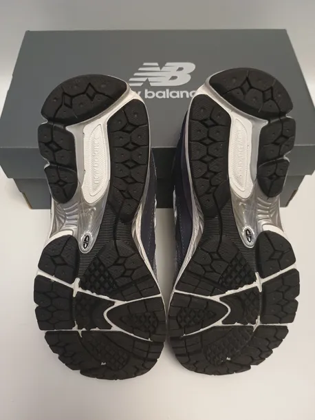 new-balance-m2002rsf-wysokosc-brak-informacji