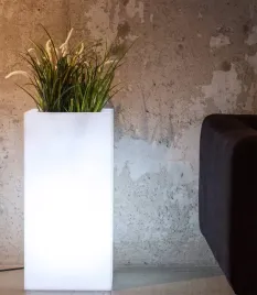 donica-podswietlana-tower-pot-light-barwa-zimna