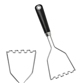 tluczek-do-ziemniakow-stal-nierdzewna-czarny-mocny