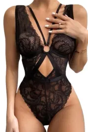 seksowne-koronkowe-czarne-zdobione-body-111k