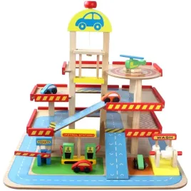 duzy-drewniany-parking-garaz-winda-myjnia-stacja