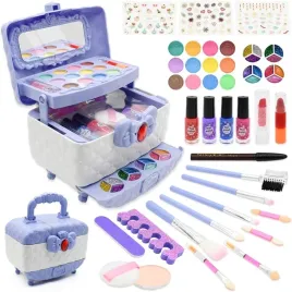 kufer-kosmetykow-do-makijazu-i-paznokci-cieniezestaw-dla-malej